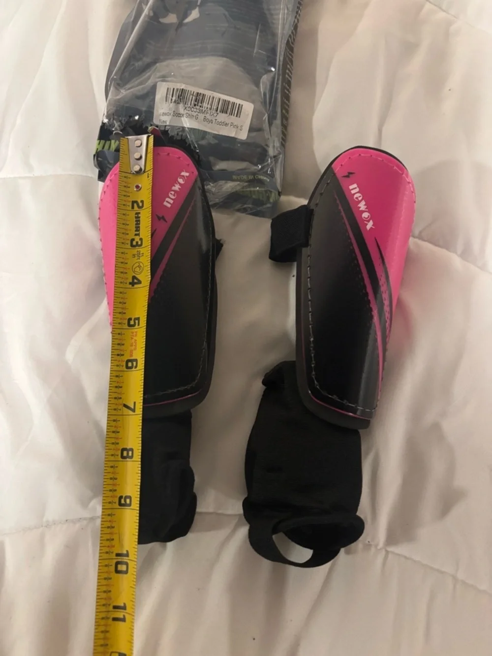 Newox Pink & Black Youth Soccer Shin Guards size small New
